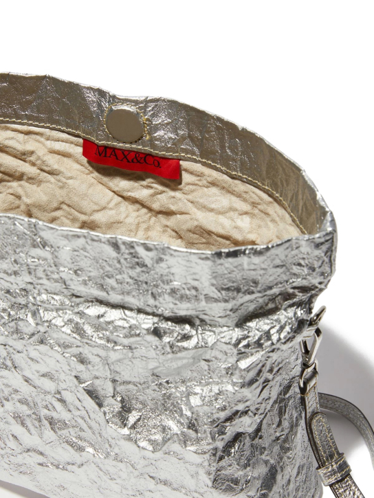 ΓΥΝΑΙΚΕΙΑ ΤΣΑΝΤΑ ΧΕΙΡΟΣ 2