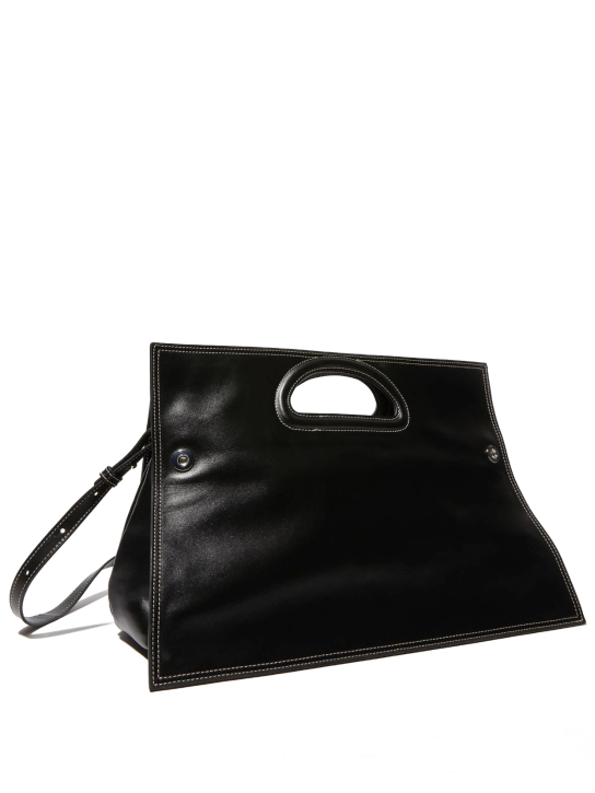 ΓΥΝΑΙΚΕΙΑ ΤΣΑΝΤΑ ΧΕΙΡΟΣ 1