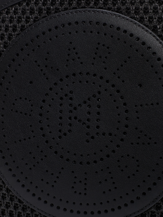 ΓΥΝΑΙΚΕΙΑ ΤΣΑΝΤΑ ΧΕΙΡΟΣ  3